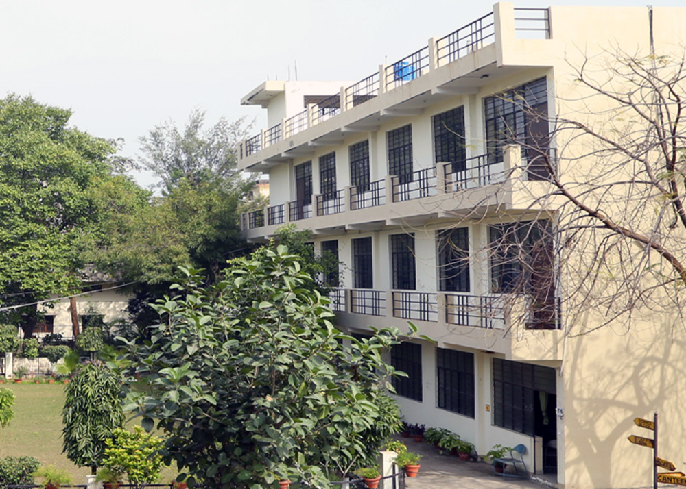 Dayanand Girls' PG College